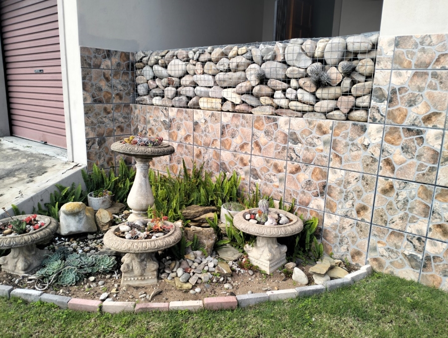 3 Bedroom Property for Sale in Reebok Western Cape